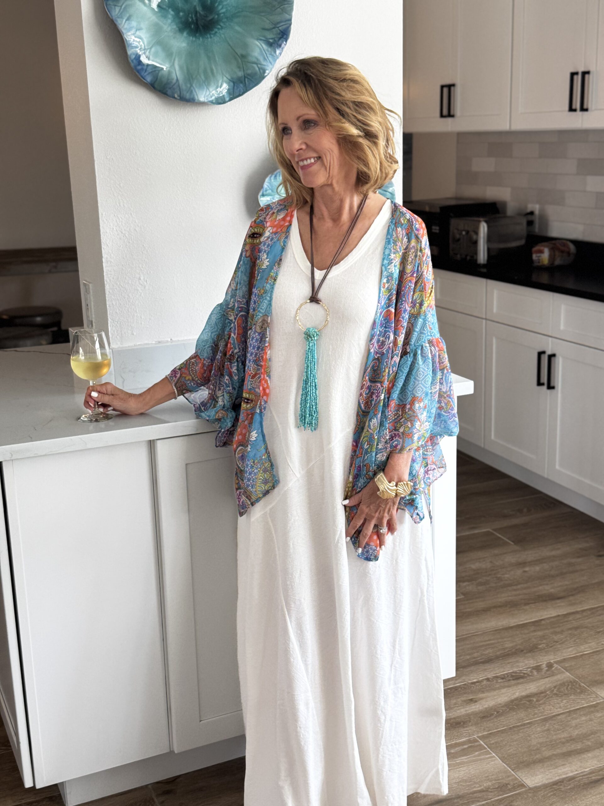 Clothes To Wear In Hot Humid Weather - Seasons Embraced