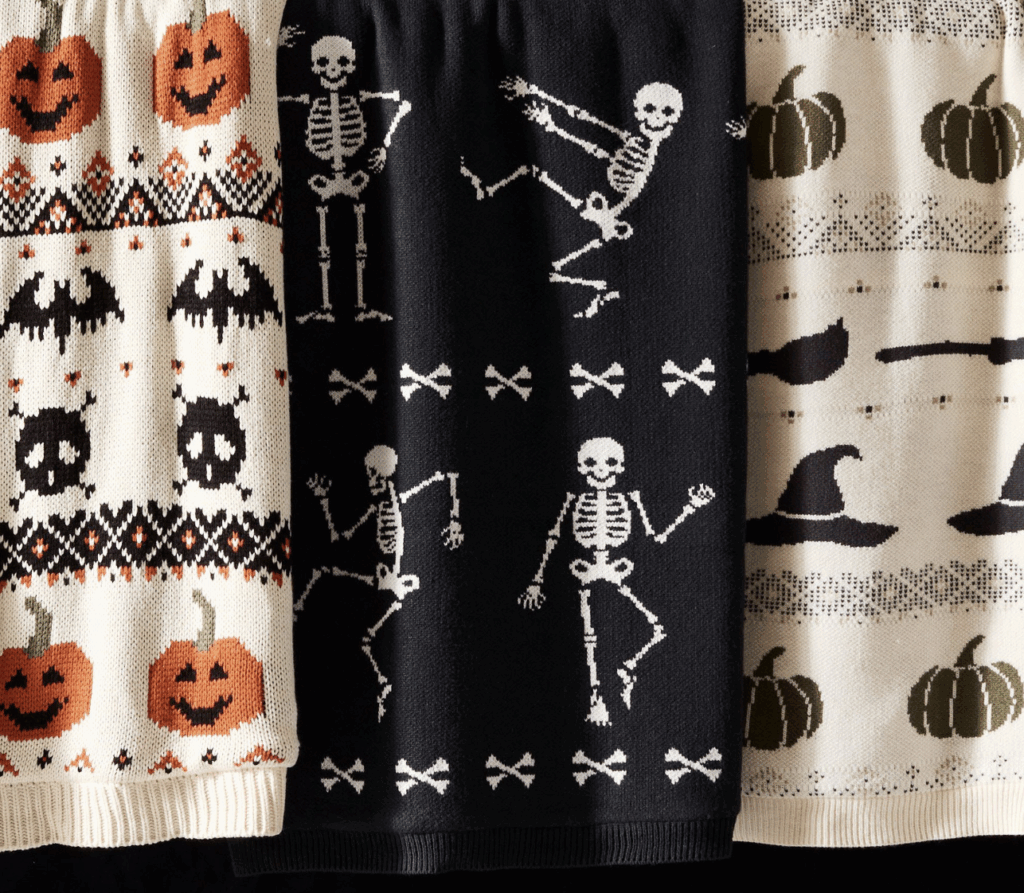 how to decorate for Halloween A BOO throw.
